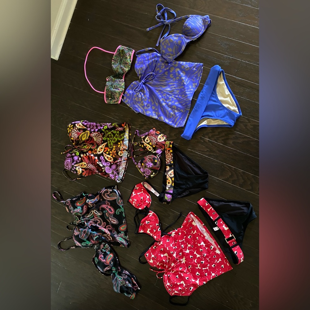 Victoria’s Secret swim wear / swim suits. Like new perfect condition!